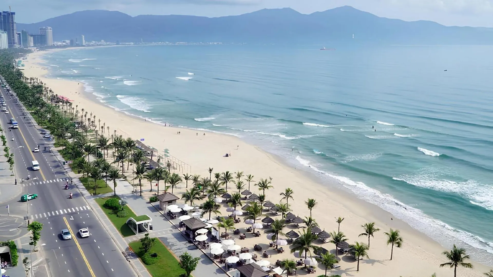 Sofiana My Khe Hotel & Spa- Rooftop Pool Bar Đà Nẵng
