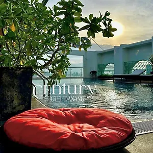 4* Hotel Century