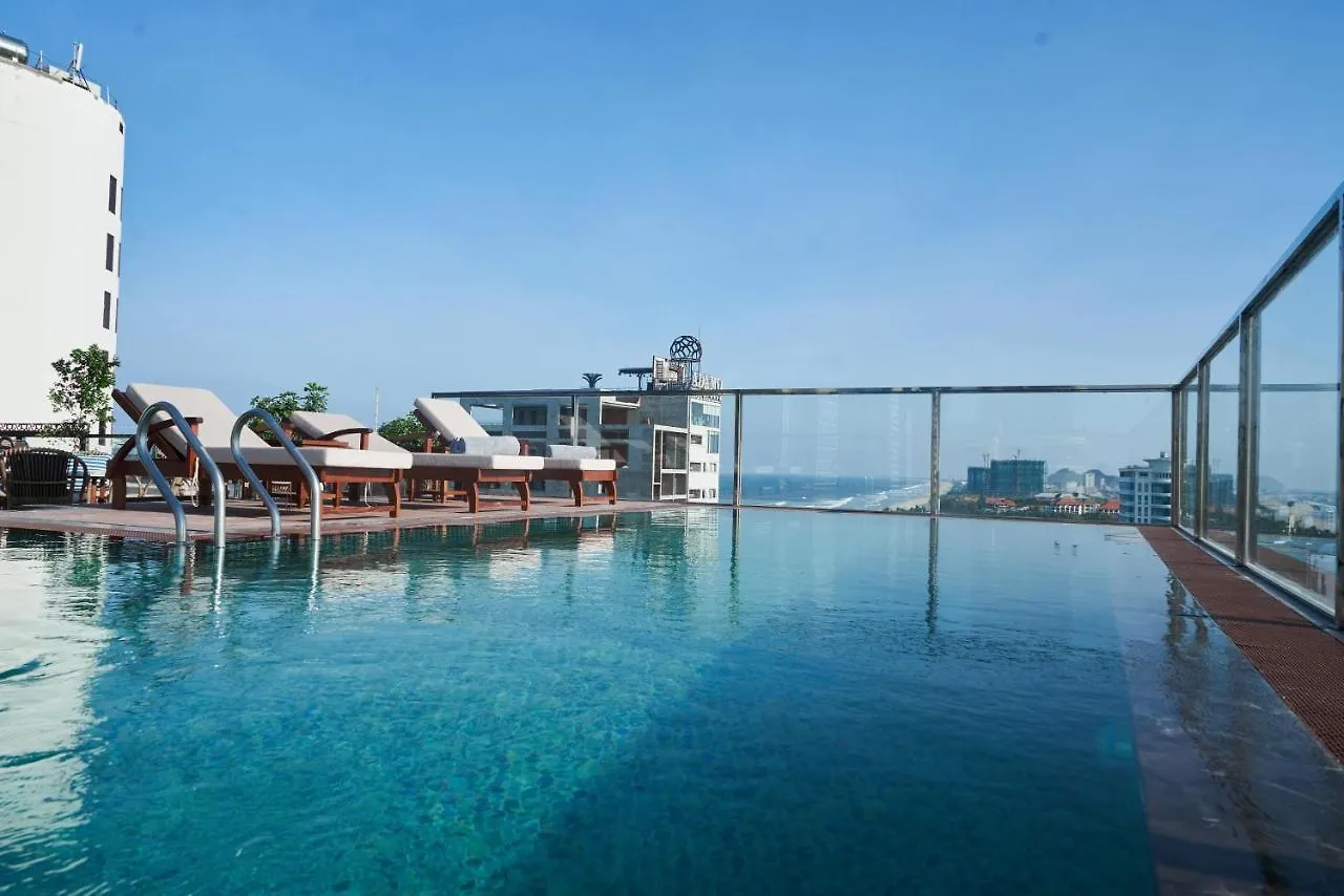 Sofiana My Khe Hotel & Spa- Rooftop Pool Bar Ντα Νανγκ