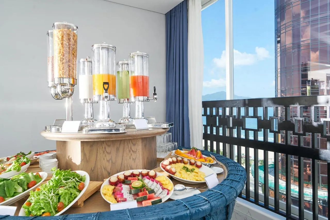 Sofiana My Khe Hotel & Spa- Rooftop Pool Bar Ντα Νανγκ
